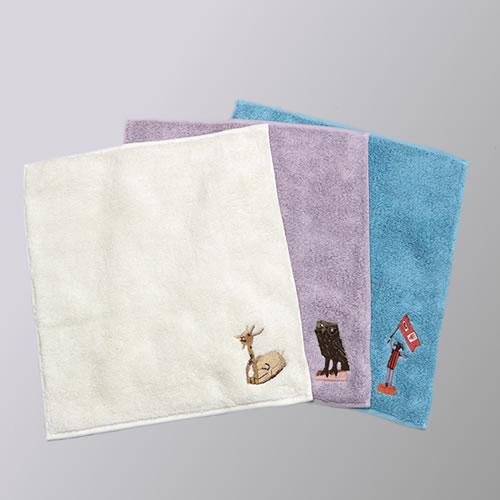 ミニタオル「旗を持つ人」